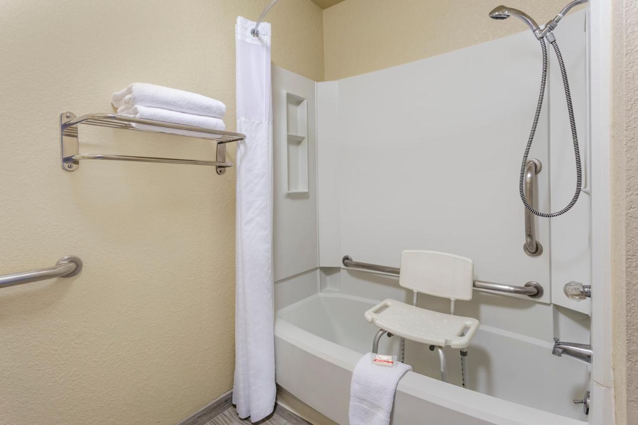 Silverstone Inn & Suites Spokane Valley Bagian luar foto