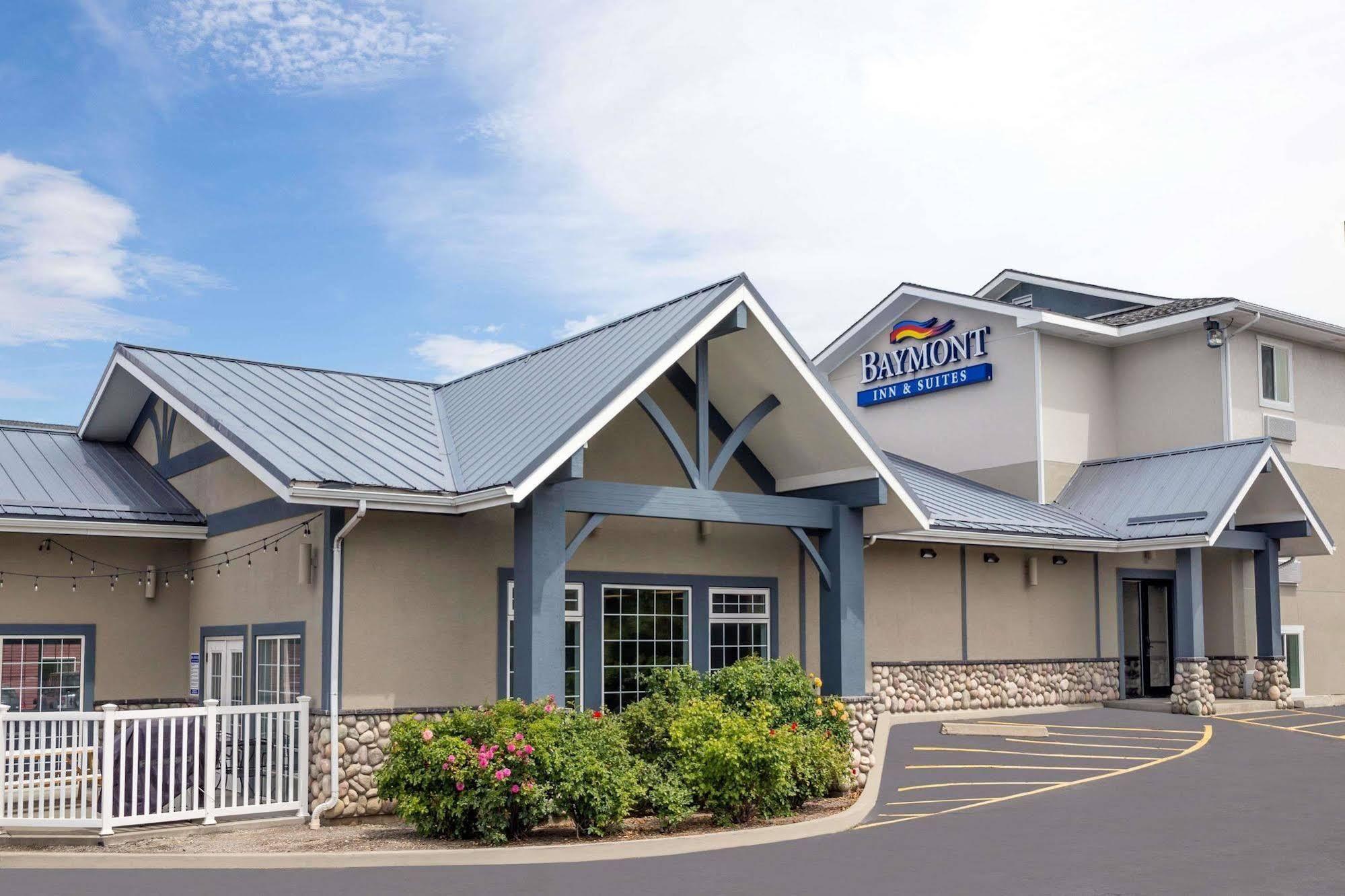 Silverstone Inn & Suites Spokane Valley Bagian luar foto